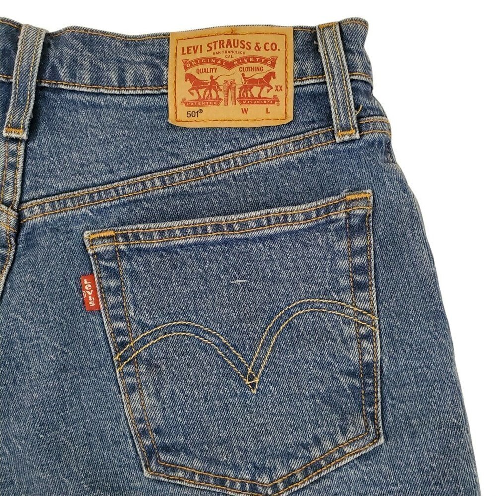 Levis 501 Shorts Womens 26 Blue Cut-Off High Rise Button Fly Raw Hem Boho Summer - Picture 7 of 12